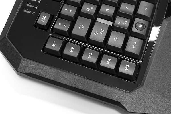 03- MG 5580-Roccat-Isku-FX-k