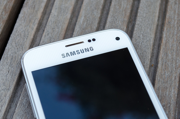Viele Stärken, einige Schwächen, aber auch diverse Konkurrenten: Für einen Spitzeplatz reicht es beim Galaxy S5 Mini nicht