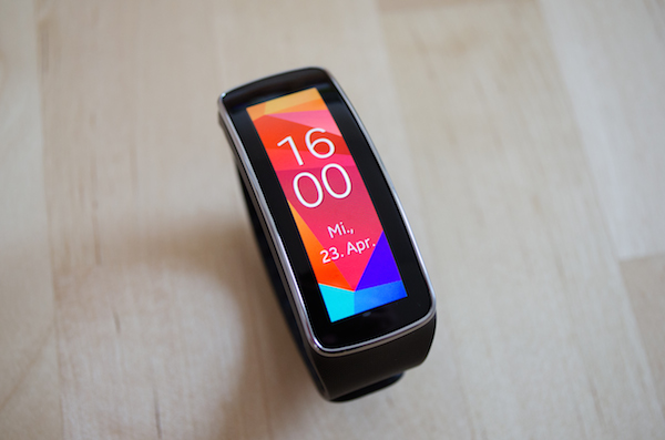 Ausreichend helles Display mit hervorragender Farbdarstellung und präzisem Touch-Sensor