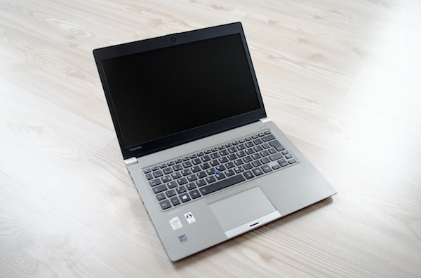 Details machen den Unterschied: Das Toshiba Portégé Z30 empfiehlt sich als nüchternes Arbeitstier