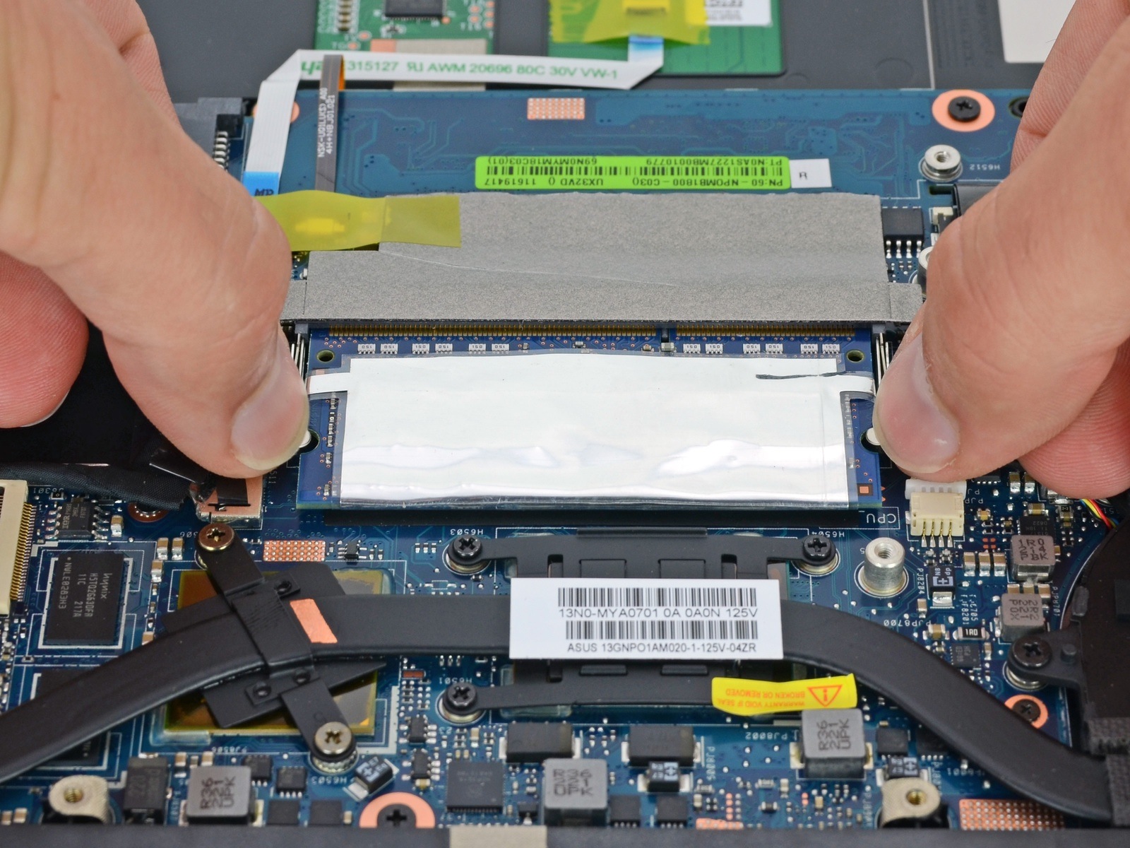 Озу для ноутбука asus. ASUS ux32vd SSD. Ux32vd ASUS ZENBOOK память. Ux32v ux32vd. Оперативка в асус /l740.