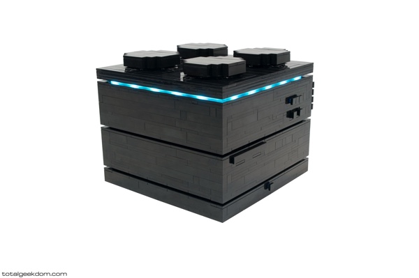Mini-PC in einem Gehäuse aus Legosteinen