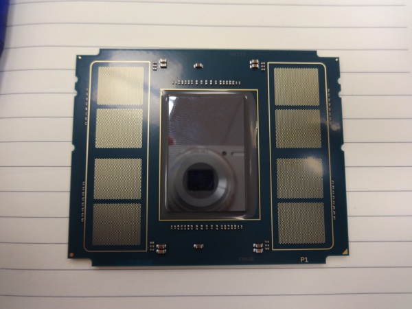 Xeon Phi Knights Landing Chip (Bild: ThePlattform.net)