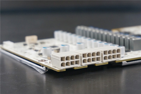 Galax GeForce GTX 980 Ti HOF GOC Edition