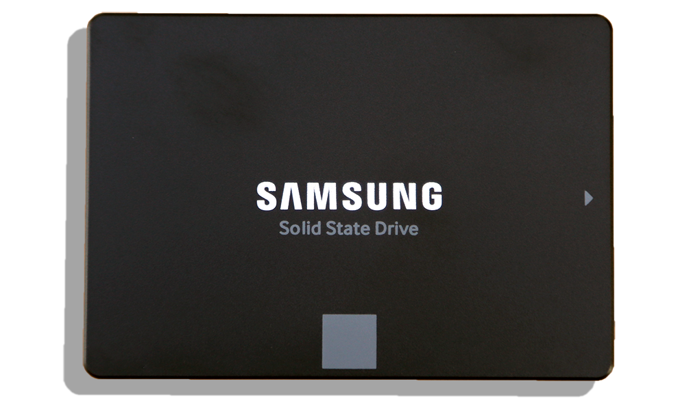 Samsung EVO 2TB SSD Top