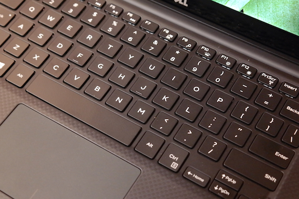 Tastatur und Touchpad wirken hochwertig