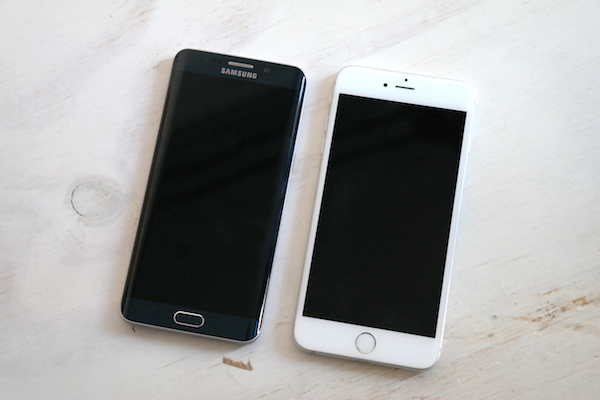Galaxy S6 edge+ links, iPhone 6 Plus rechts: Auf wen Samsung mit dem neuen Modell zielt, ist unübersehbar