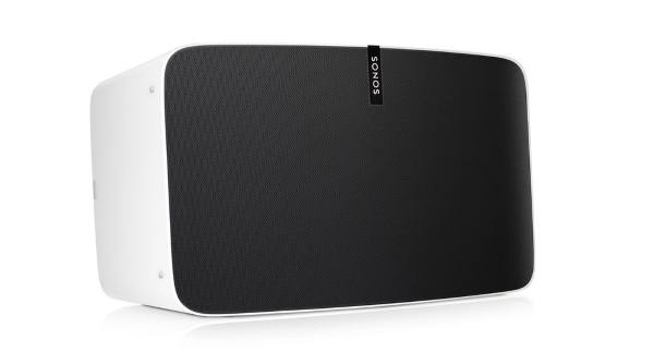 Der Sonos Play:5 verfügt bereits über Mikrofone